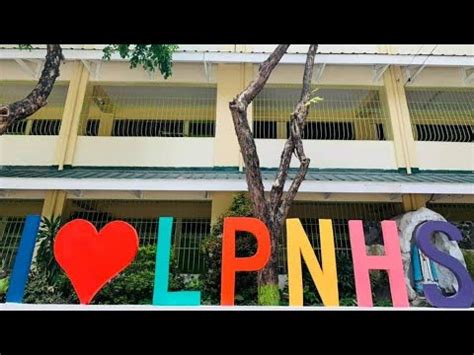 Las Piñas National High School .